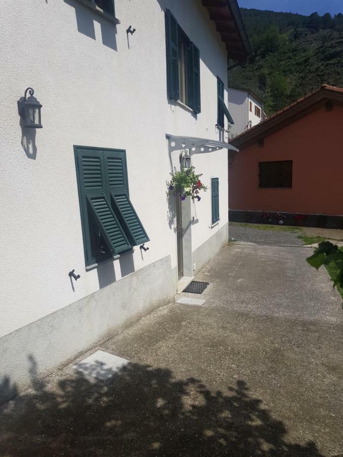 Casa Luigina Villa Vezzola ภายนอก รูปภาพ