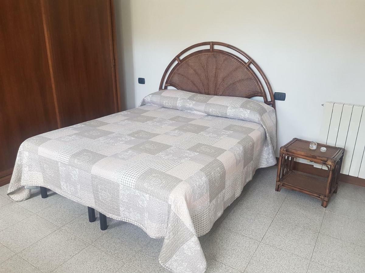 Casa Luigina Villa Vezzola ภายนอก รูปภาพ