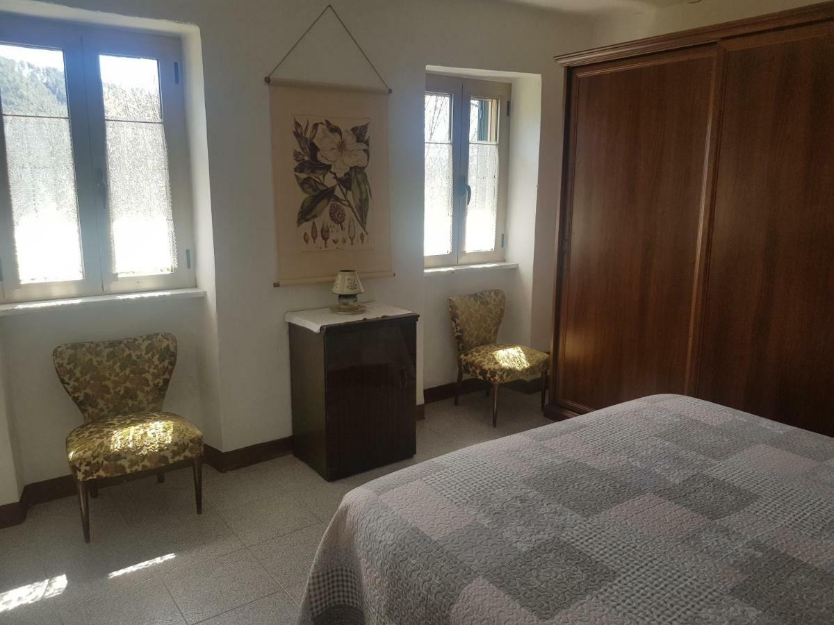 Casa Luigina Villa Vezzola ภายนอก รูปภาพ